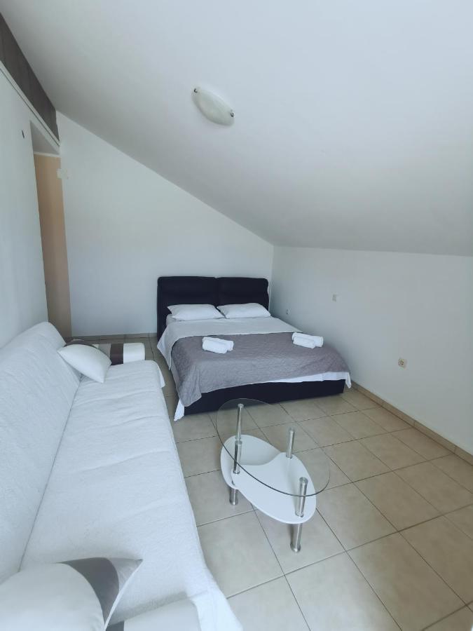 Apartmani Vukovic Rab Town Eksteriør billede