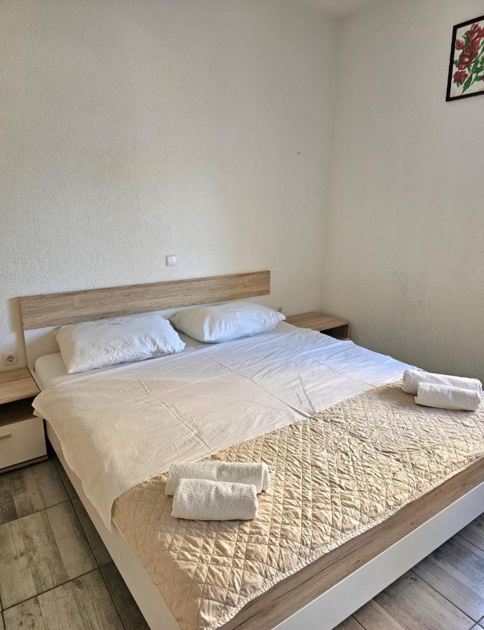 Apartmani Vukovic Rab Town Eksteriør billede