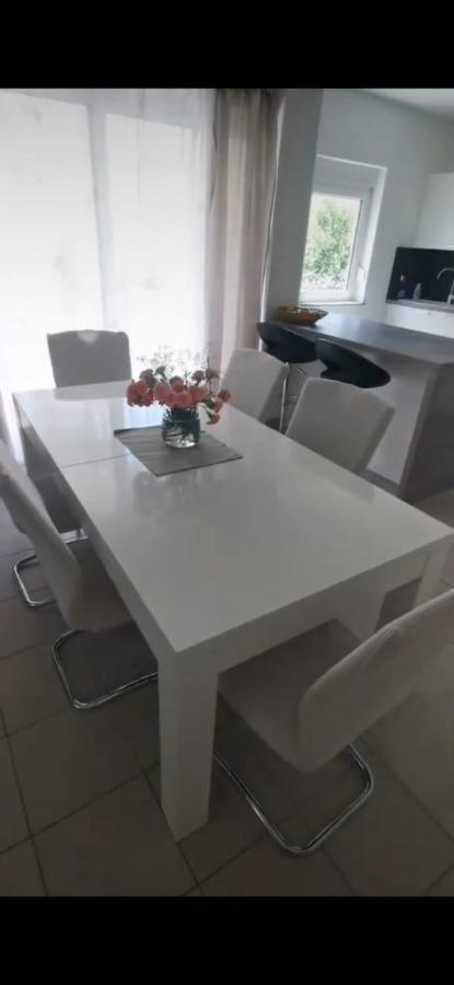 Apartmani Vukovic Rab Town Eksteriør billede