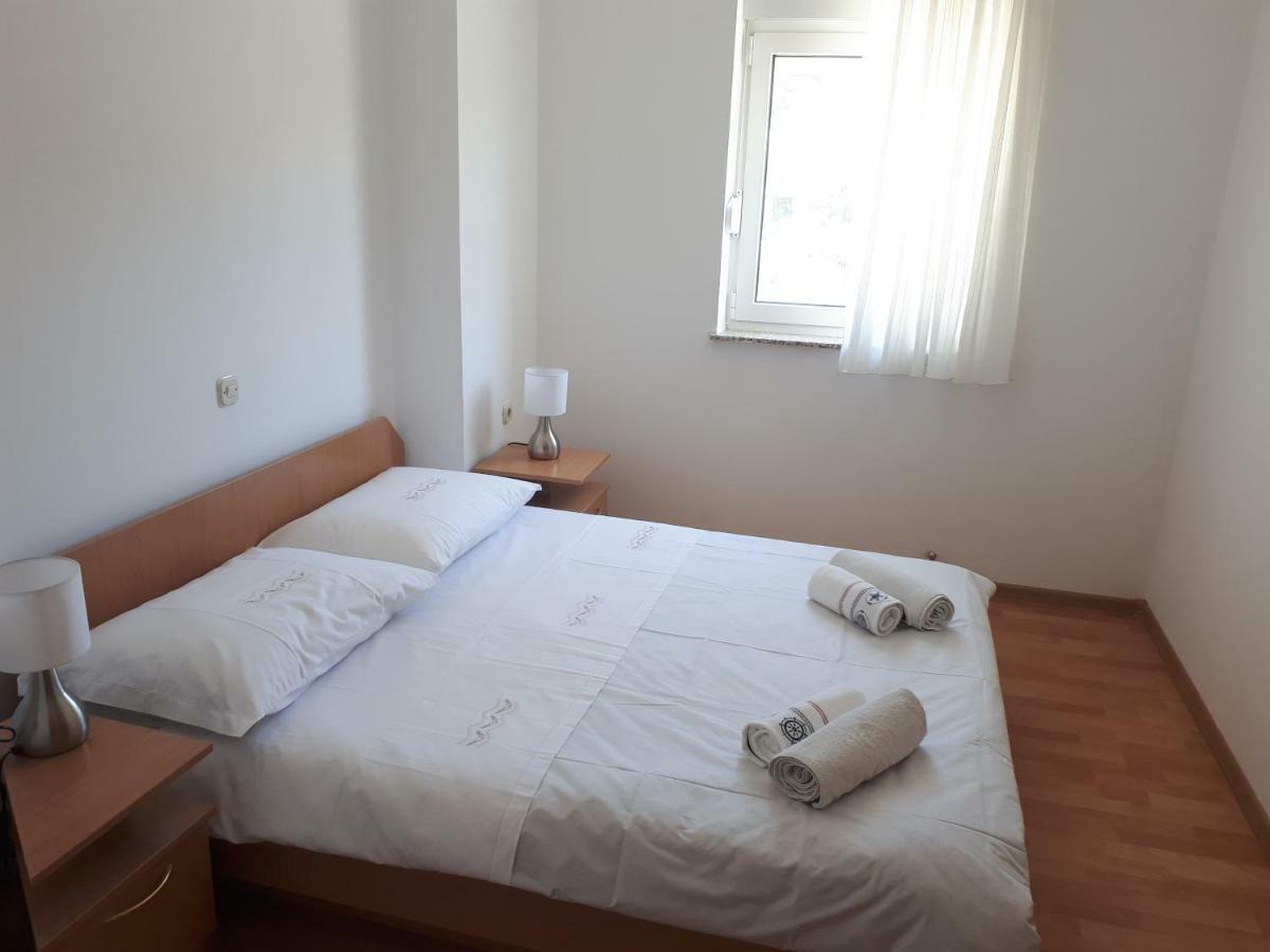 Apartmani Vukovic Rab Town Eksteriør billede